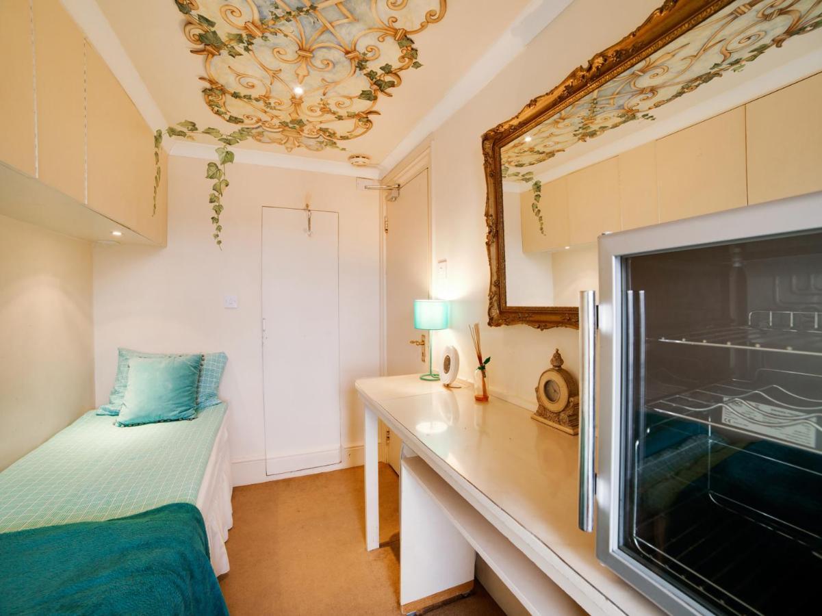 Oyo London Lodge מראה חיצוני תמונה